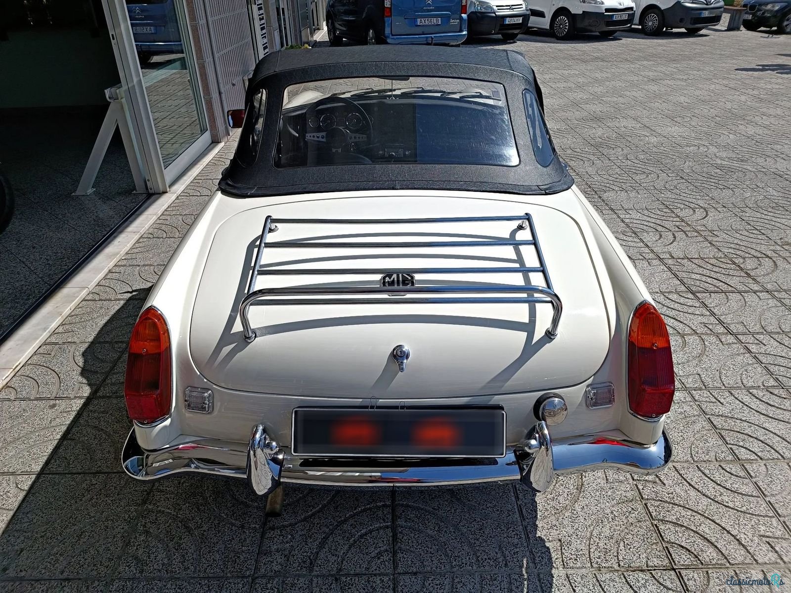 1972' MG MGB photo #5