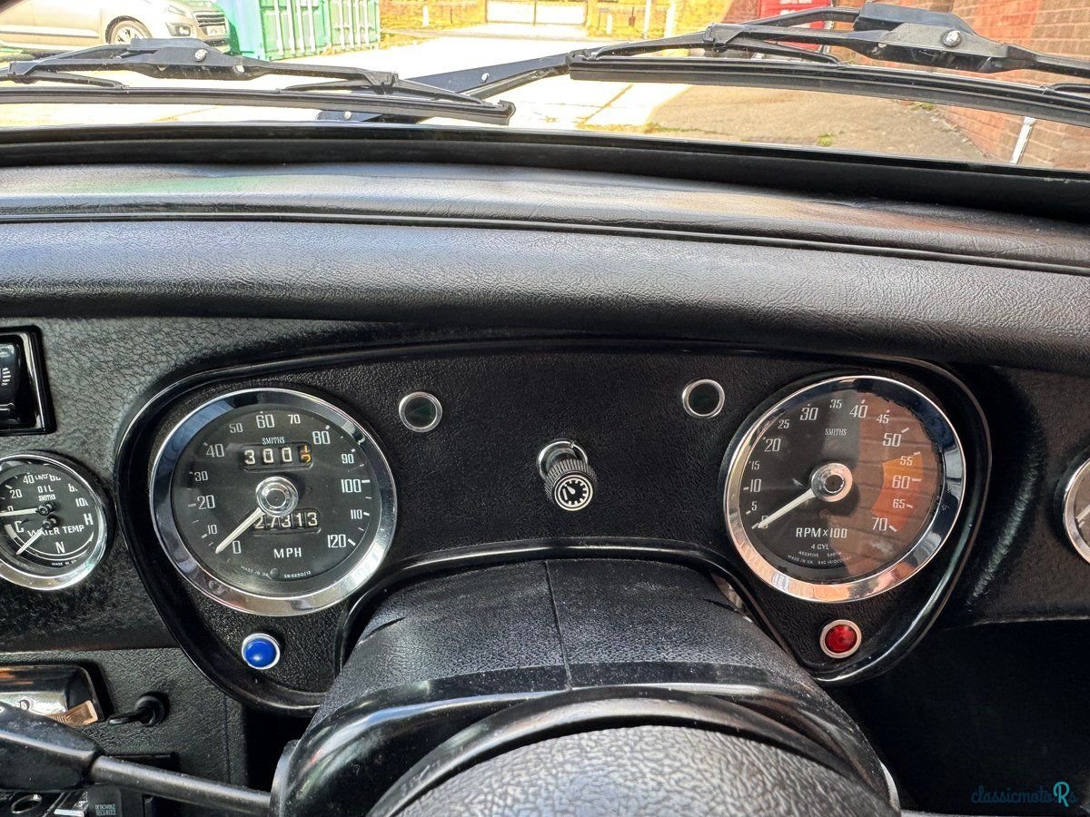 1975' MG MGB photo #6