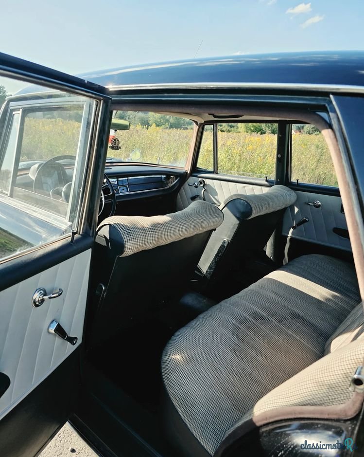 1965' Mercedes-Benz 190C W110 photo #4