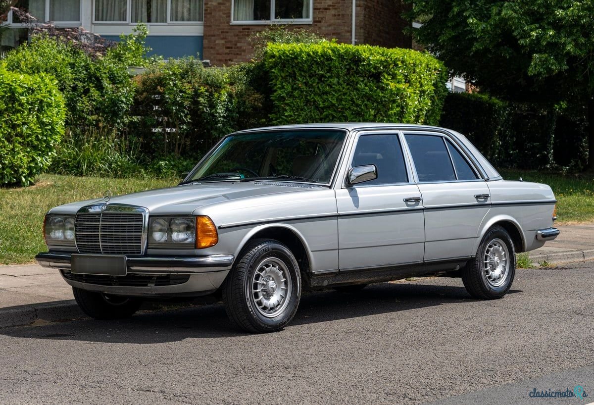 1981' Mercedes-Benz 280 photo #1