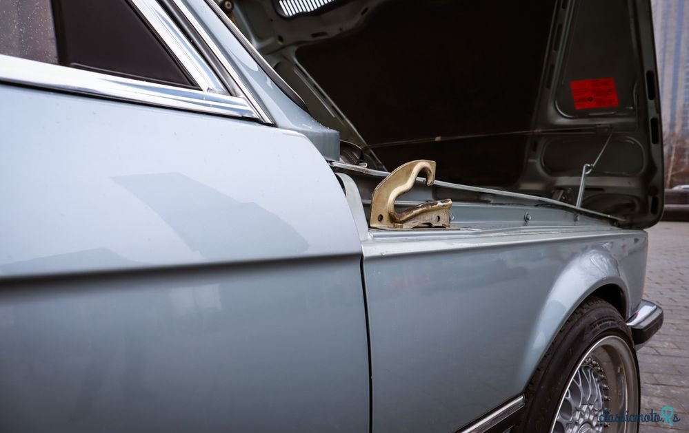 1980' BMW Seria 3 316I photo #2