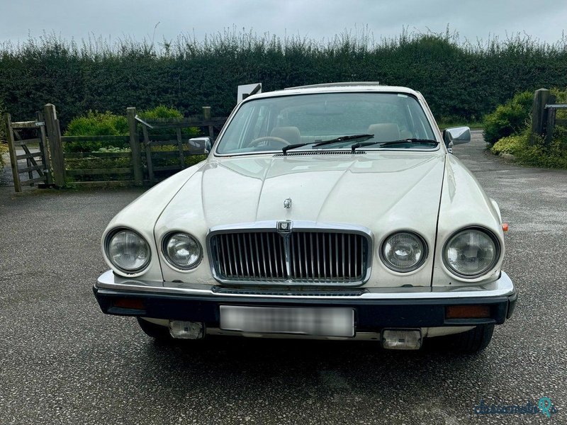 1979' Jaguar XJ photo #3