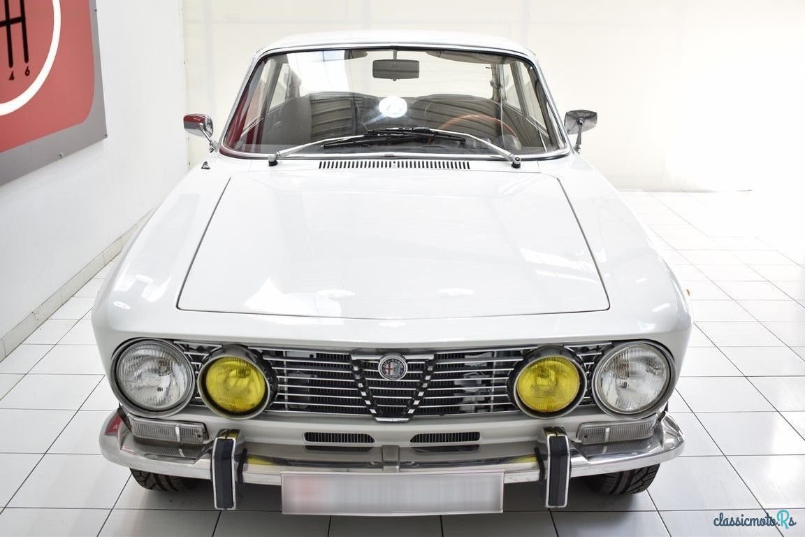 1972' Alfa Romeo GT photo #4