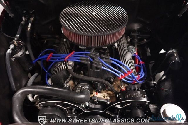 1946' Ford Deluxe photo #3