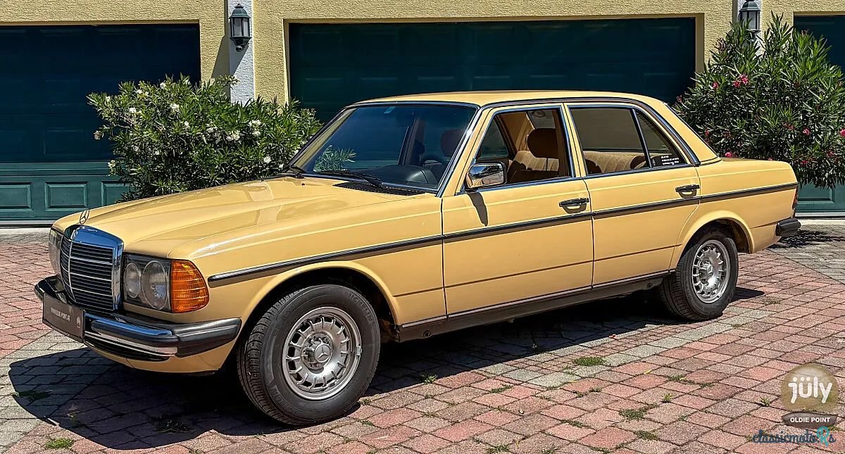 1980' Mercedes-Benz 230 W123 photo #1