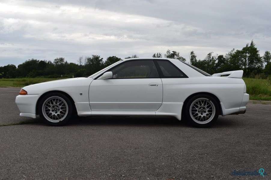 1993' Nissan Skyline photo #2