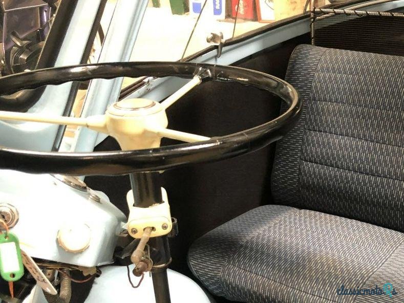 1957' BMW Isetta photo #4