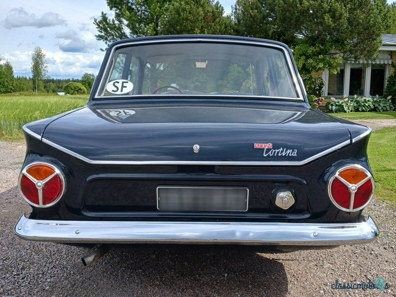 1966' Ford Cortina photo #5