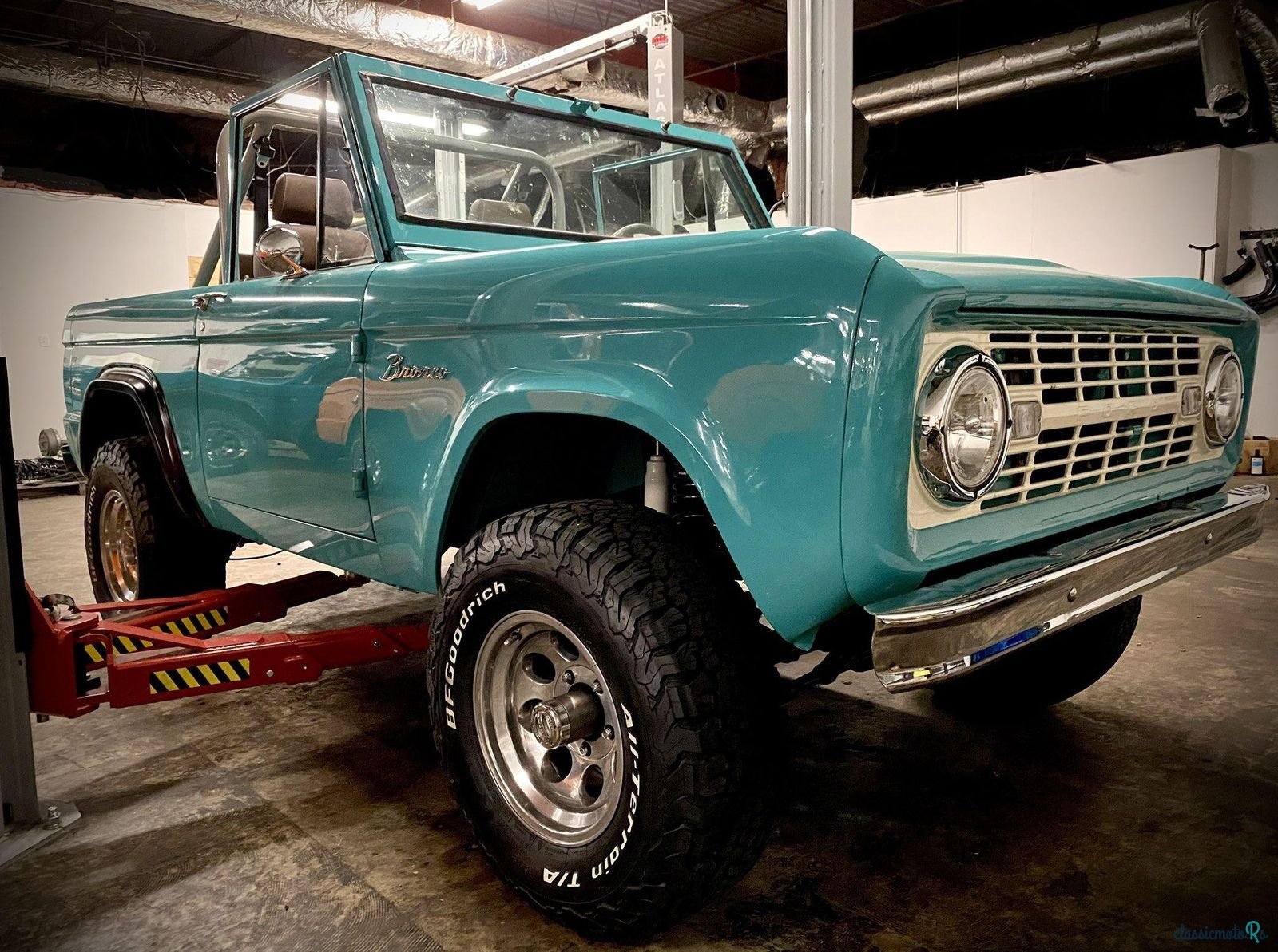 1970' Ford Bronco photo #2