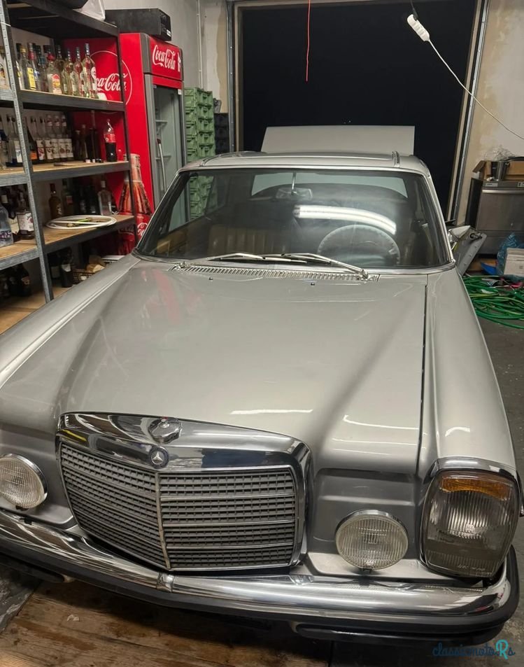 1970' Mercedes-Benz W123 photo #2