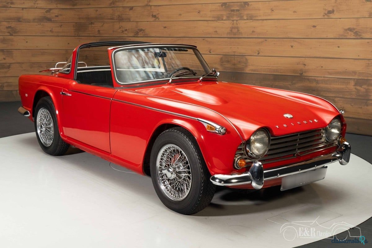 1965' Triumph TR4 photo #4