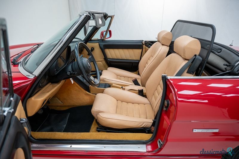 1991' Alfa Romeo Spider 2000 4 '91 CH11374 photo #4