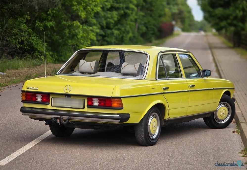 1978' Mercedes-Benz W123 photo #4