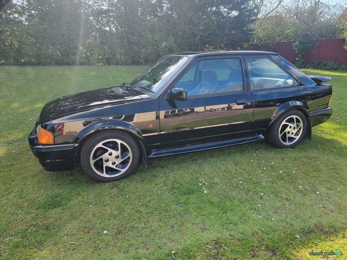 1989' Ford Escort photo #2