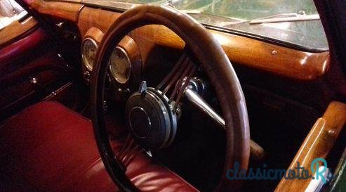 1949' Triumph 2000 photo #1