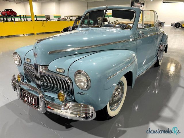1942' Ford Super Deluxe photo #1