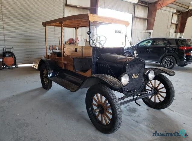 1919' Ford Model T photo #1
