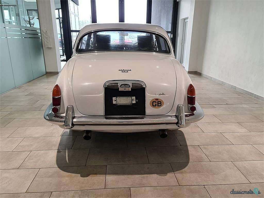 1967' Jaguar Mk II photo #5