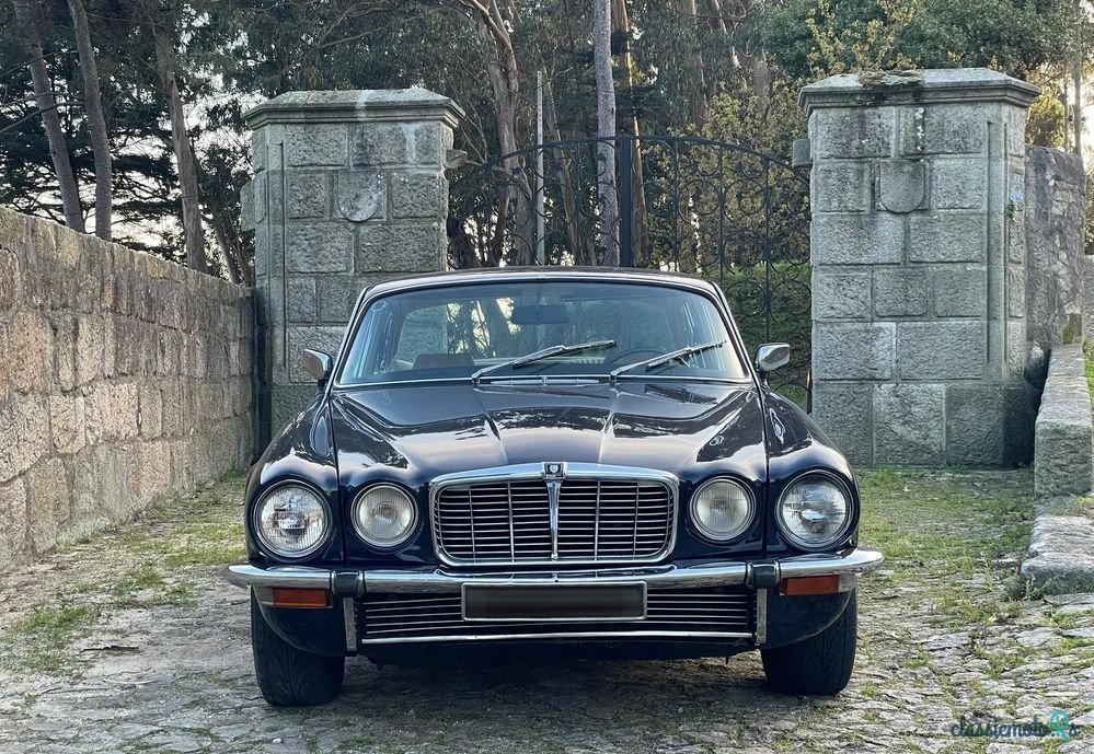 1974' Jaguar XJ 6 4.2 photo #3