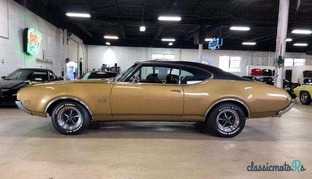 1969' Oldsmobile Cutlass photo #2