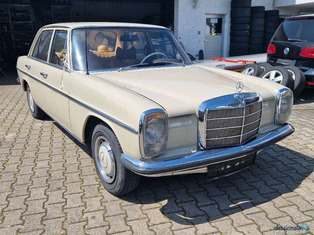 1968' Mercedes-Benz Strichacht 220/8 photo #4
