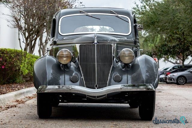 1936' Ford Deluxe photo #4