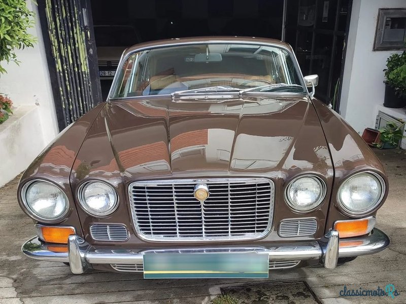 1972' Jaguar XJ photo #2