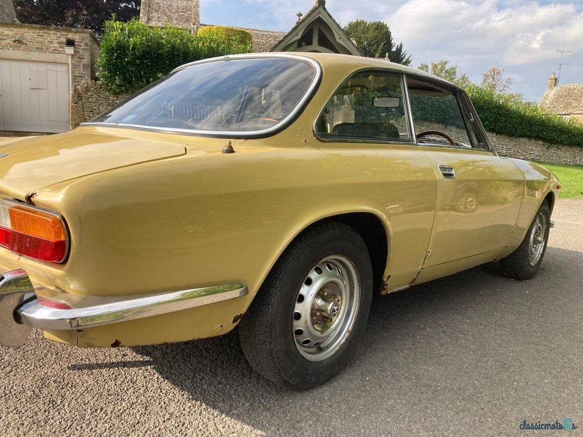 1973' Alfa Romeo GTV photo #4