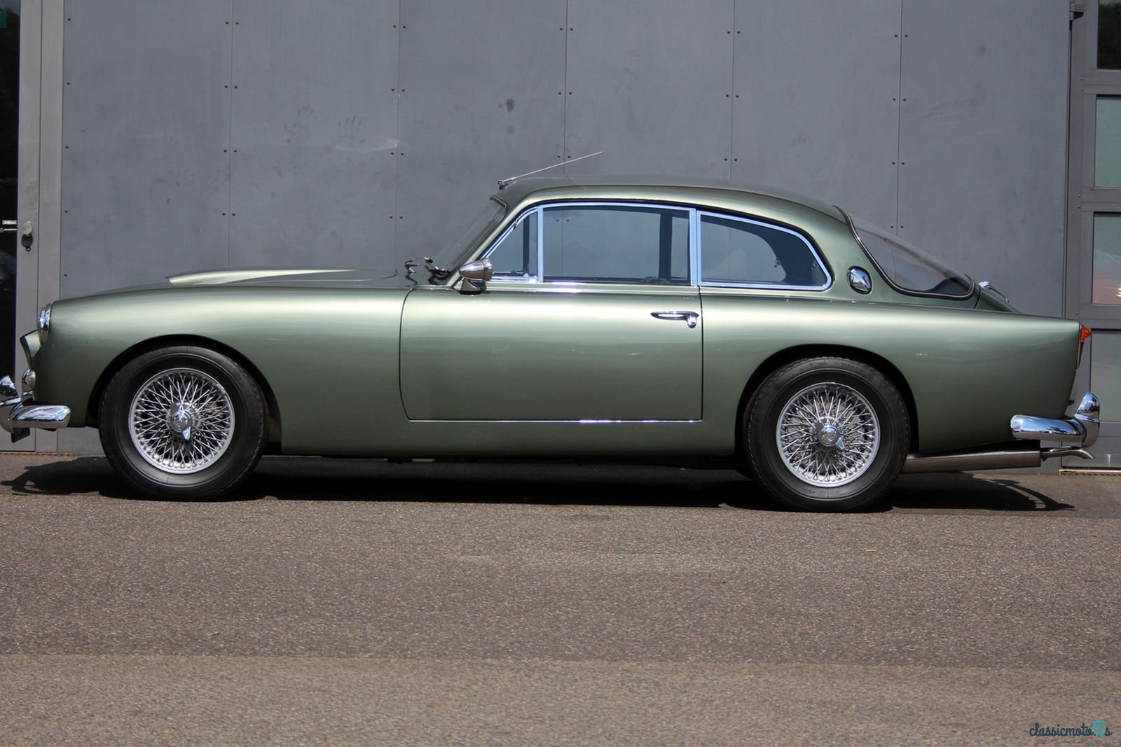 1961' AC Greyhound photo #5