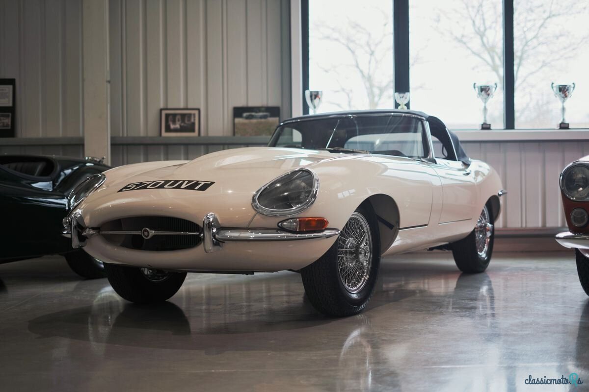 1961' Jaguar E-Type photo #3