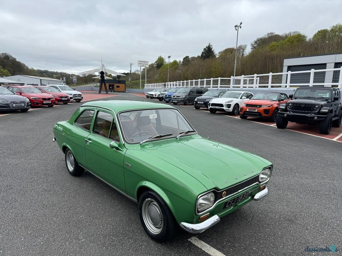 1970' Ford Escort photo #1