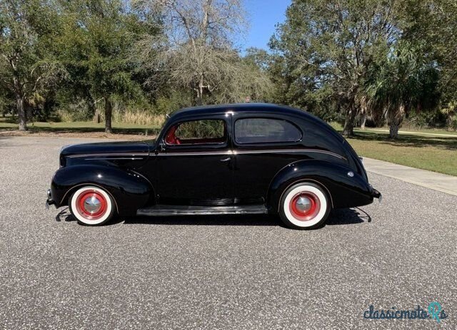 1939' Ford Deluxe photo #3