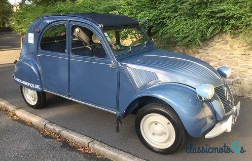 1958' Citroen 2CV photo #2