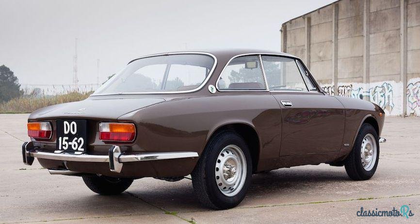 1975' Alfa Romeo Gtv 2000 photo #4