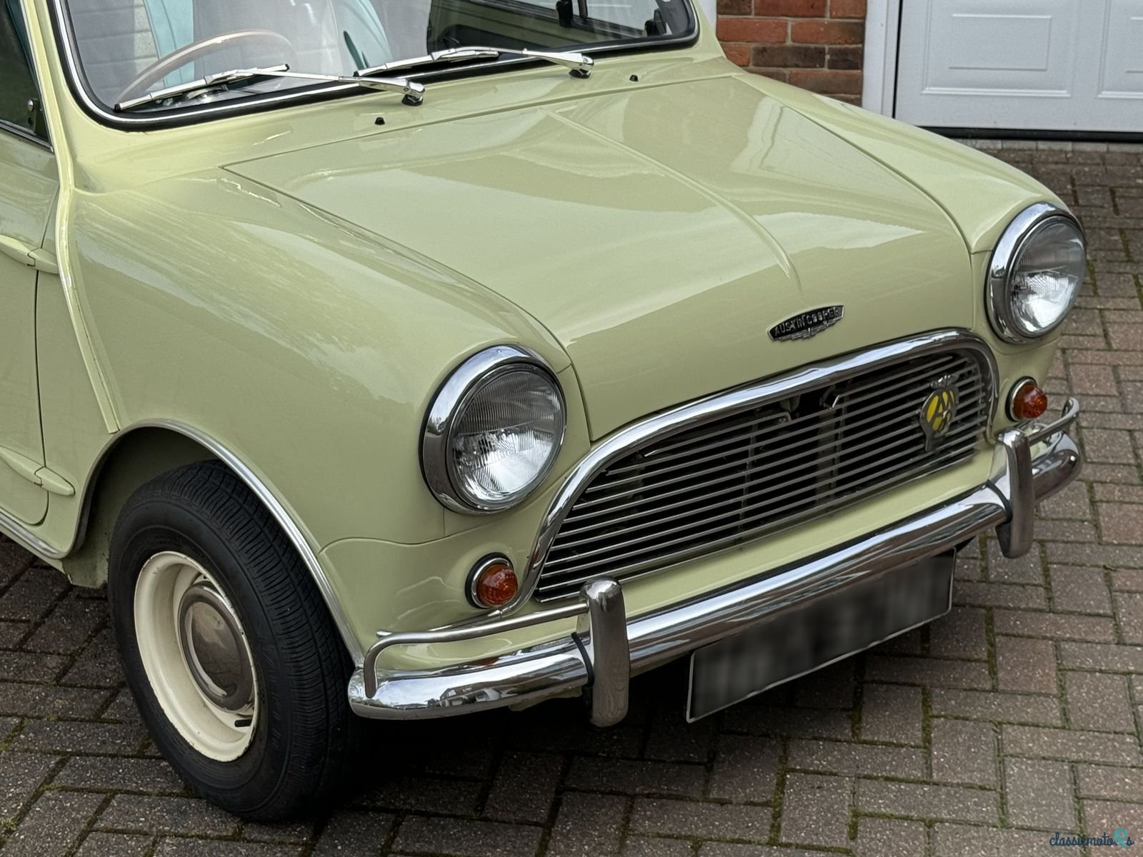 1966' Austin Mini Deluxe photo #5