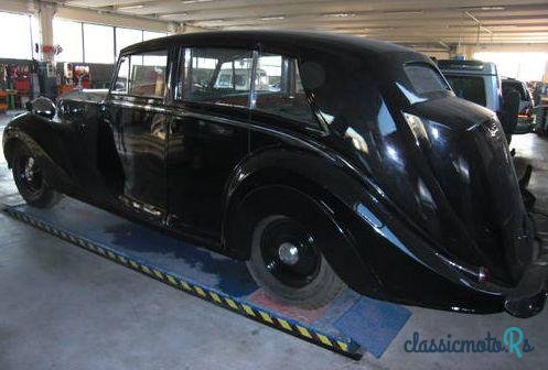 1949' Rolls-Royce Silver Wraith Hooper Limousine photo #5