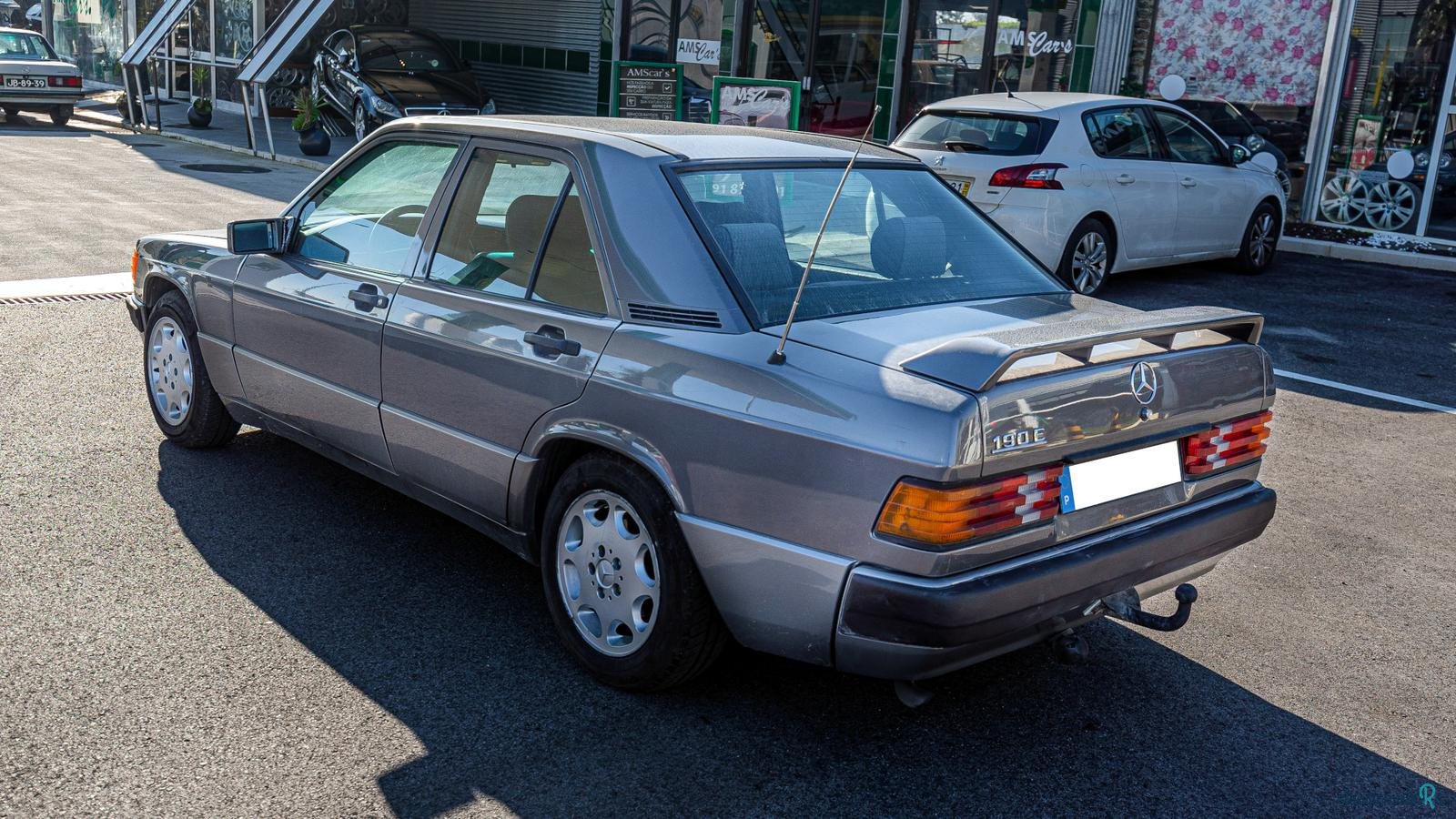 1992' Mercedes-Benz 190E photo #6