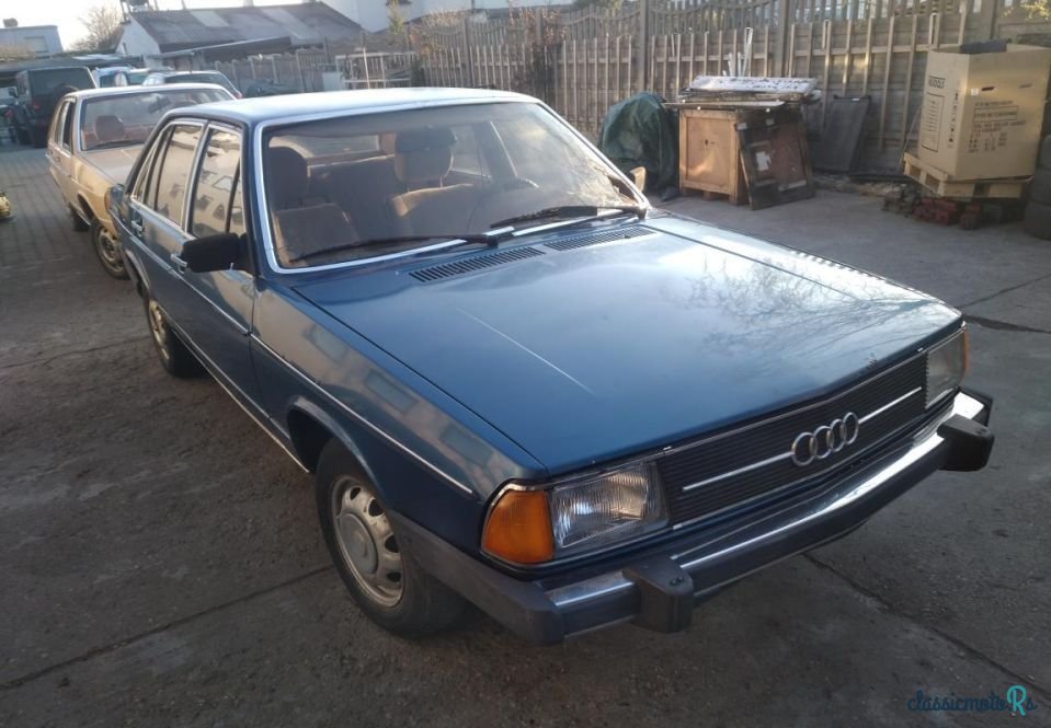 1976' Audi 100 photo #2
