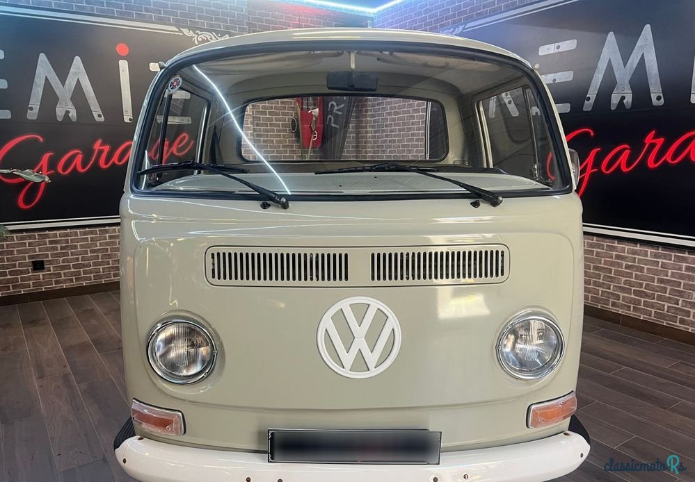 1970' Volkswagen Type 2 photo #2
