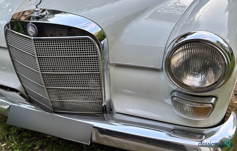 1967' Mercedes-Benz 200D photo #2