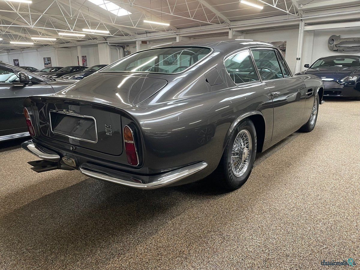 1970' Aston Martin DB6 photo #4