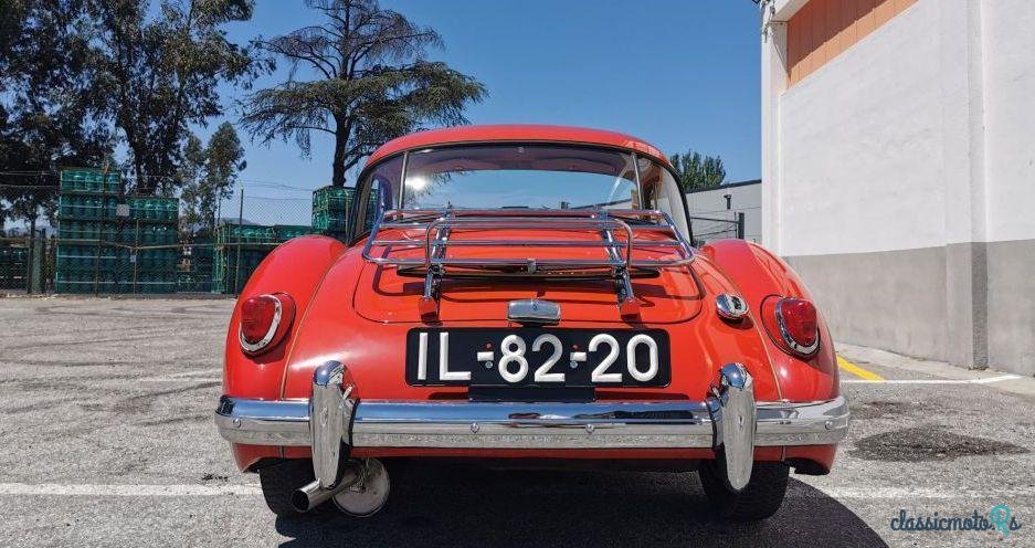 1958' MG MGA Coupe photo #4