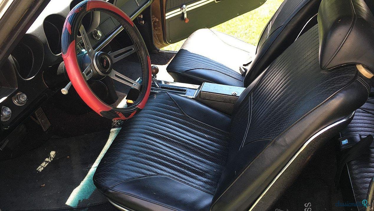 1969' Oldsmobile Cutlass Supreme photo #3