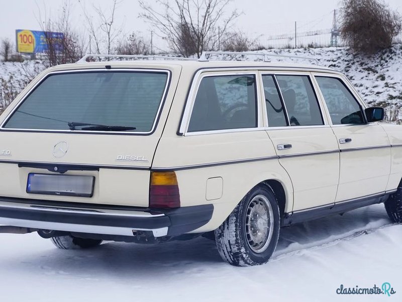 1979' Mercedes-Benz W123 photo #6