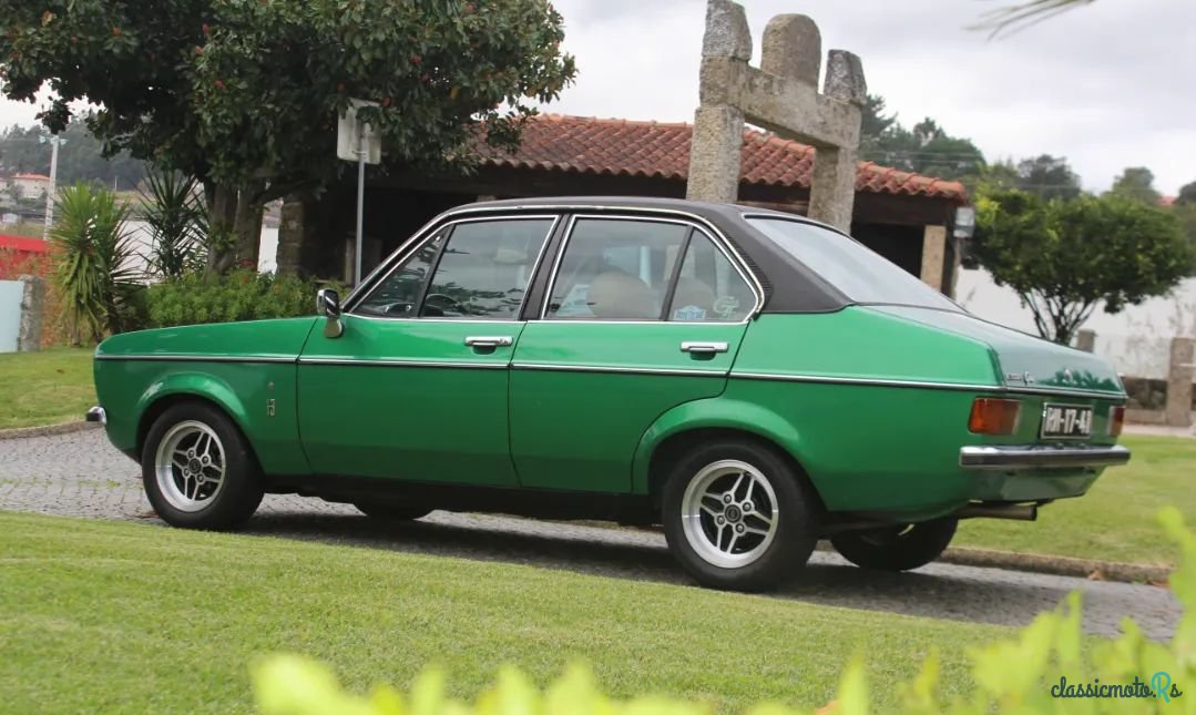 1977' Ford Escort photo #3