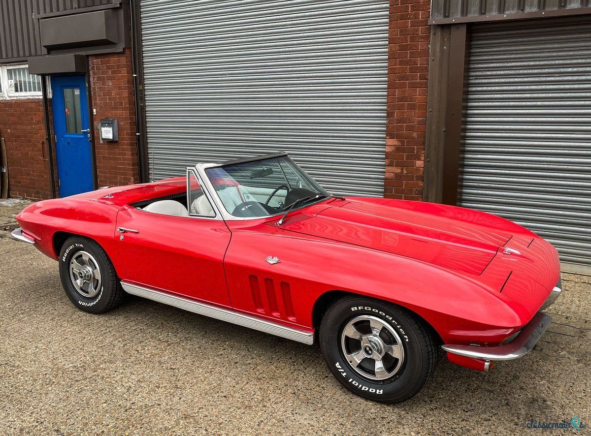 1965' Chevrolet Corvette photo #2