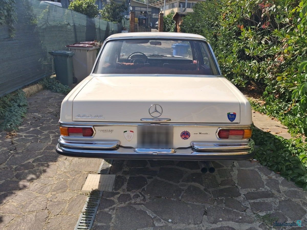 1968' Mercedes-Benz 280 photo #3