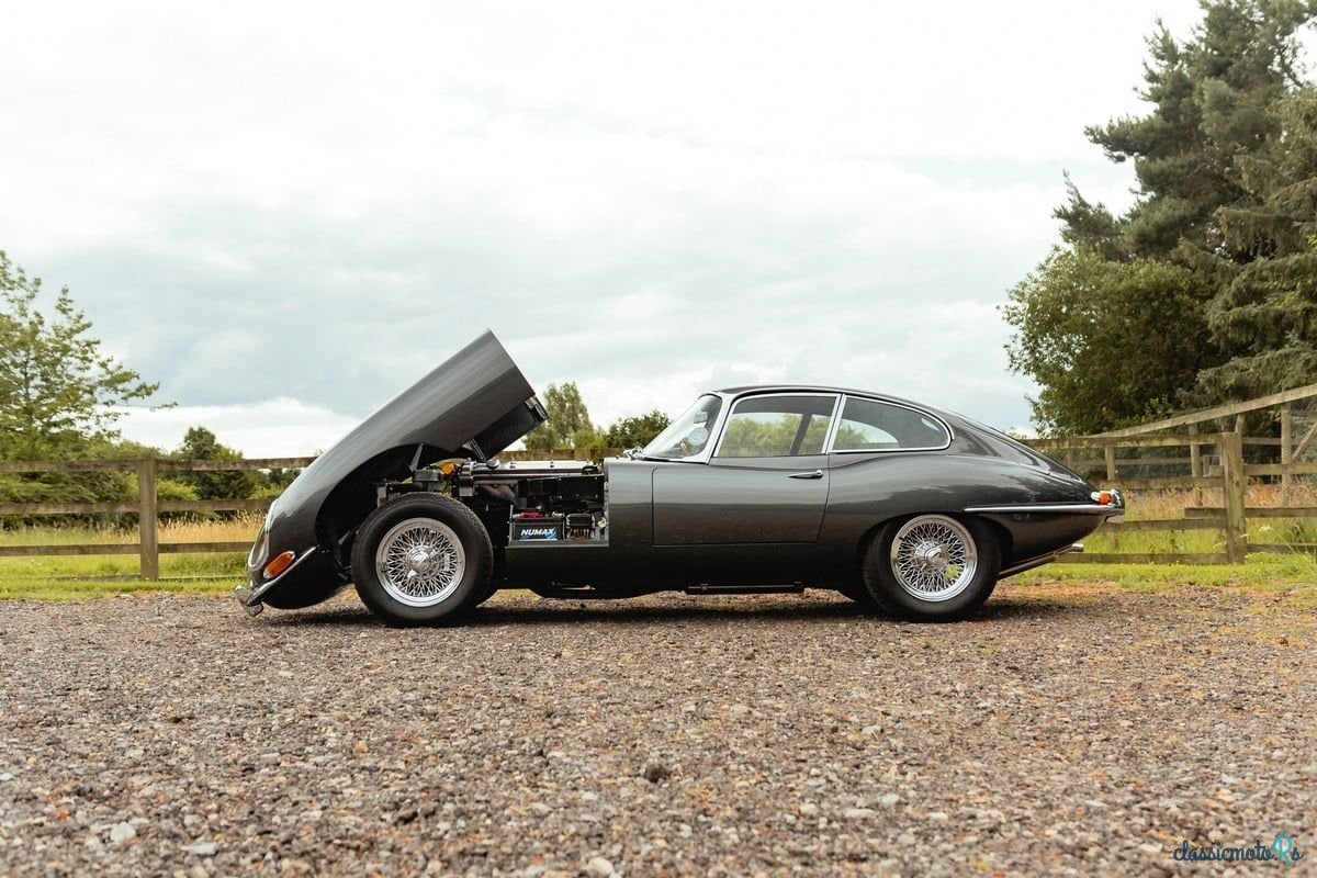 1964' Jaguar E-Type photo #3