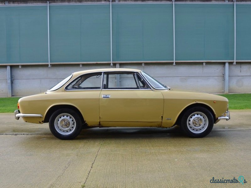 1972' Alfa Romeo 2000 photo #5