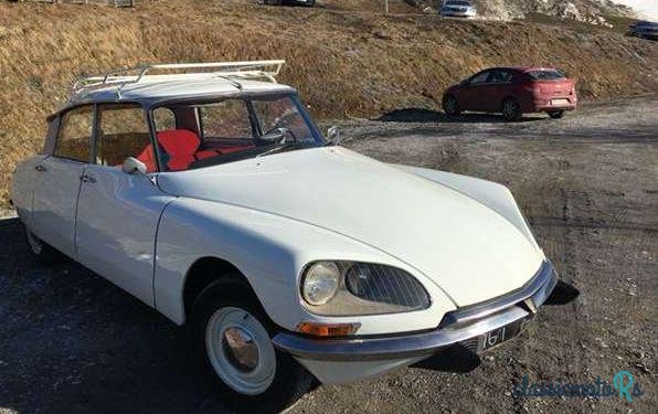 1967' Citroen DS 19 photo #5